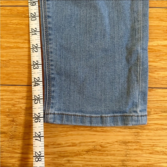 Women's Refuge Distressed Light Wash Skinny Jeans Size 10 - Picture 8 of 10